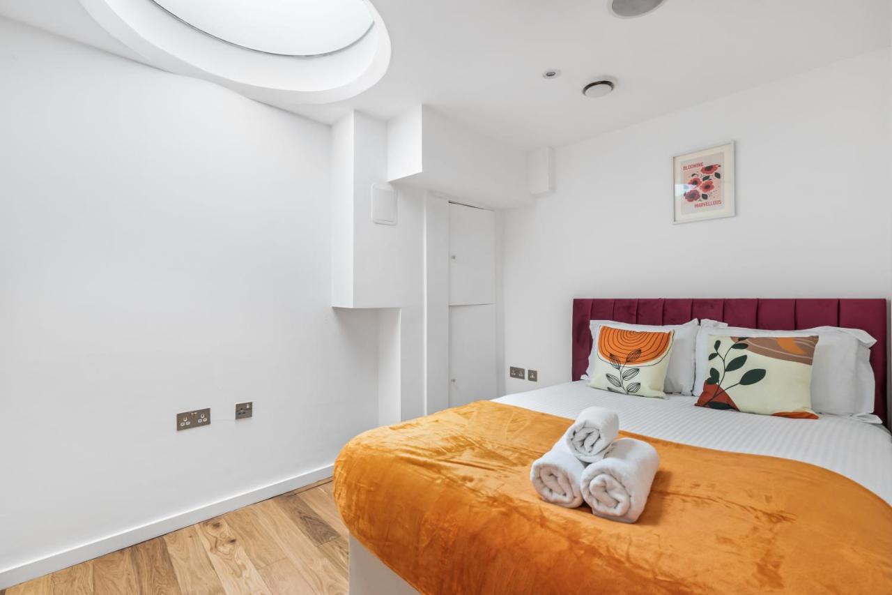 Trafalgar Square Arty Apartment ลอนดอน ภายนอก รูปภาพ
